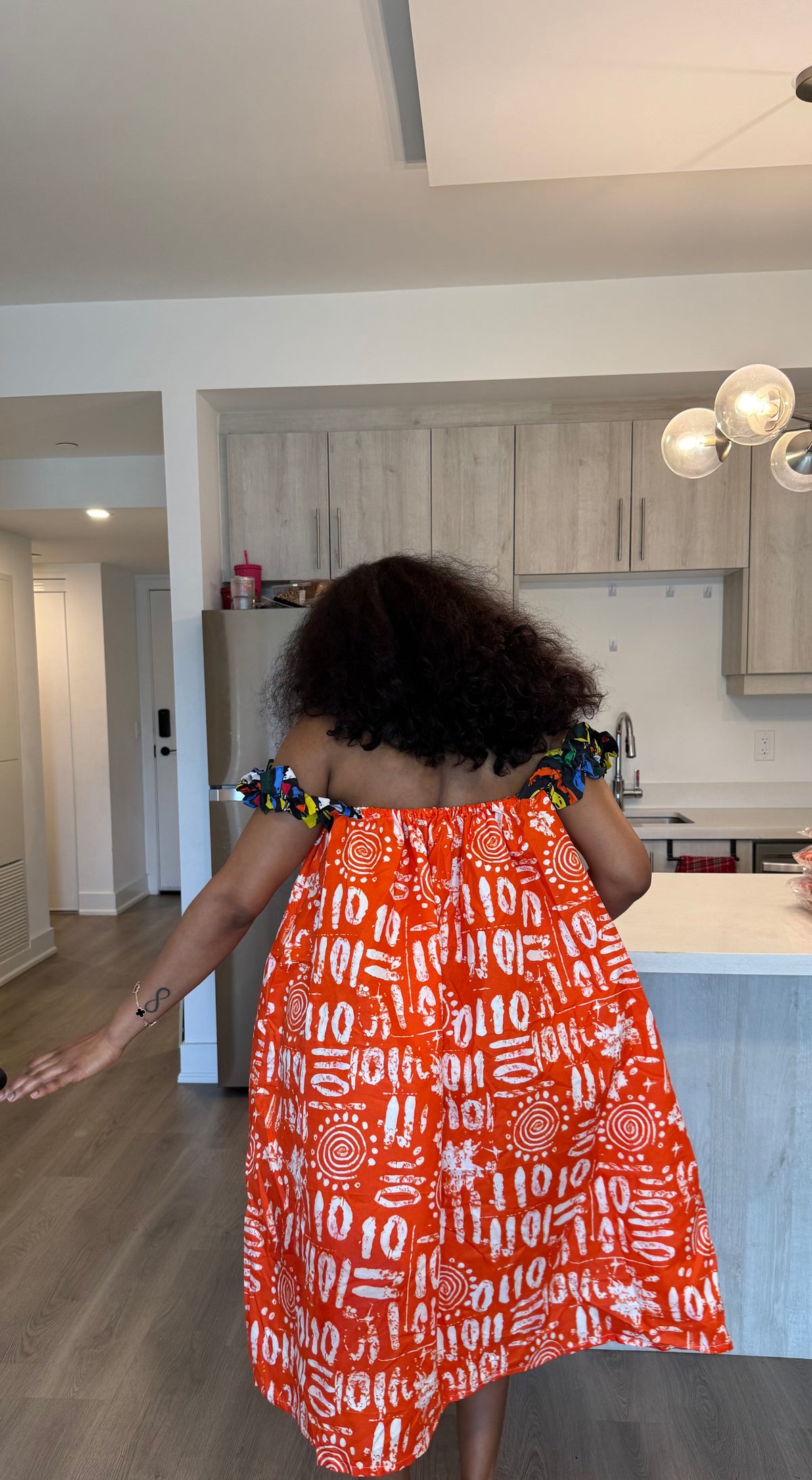 Maxi Orange (Short)